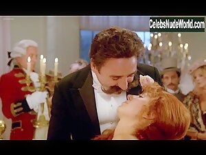 Veronique Genest in Guy de Maupassant (1982) 16