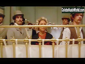 Veronique Genest in Guy de Maupassant (1982) 18