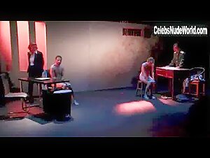 Veronique Picciotto in A Nu (theatre) (2014) 11