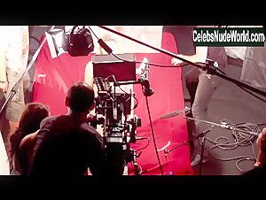 Veronique Picciotto in Suivez la fleche backstage video 8
