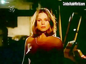 Vera Fischer in Perdoa-me Por Me Traires (1980) 19
