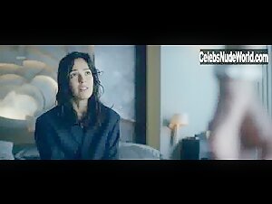 Veronica Sanchez in El embarcadero (series) (2019) 18