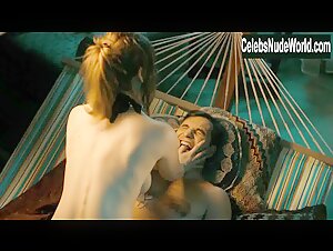 Vica Kerekes Lingerie , Cleavage in Muzi v nadeji (2011) 20