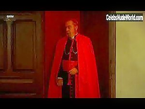 Victoria Abril in Padre nuestro (1985) 2