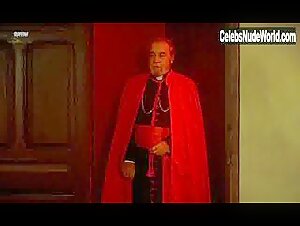 Victoria Abril in Padre nuestro (1985) 3