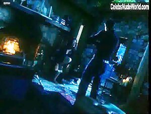 Victoria Hill in Dead End (1999) 15