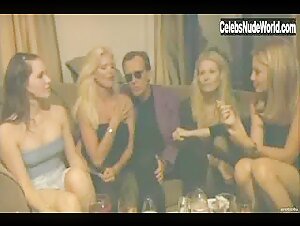 Victoria Silvstedt Cleavage , Blonde in Ivansxtc (2000) 11