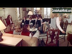 Virginia Madsen Flasing , boobs  cene in Class (1983) 8