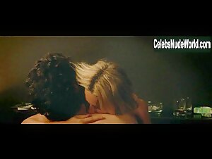 Virginie Efira in Victoria (2016) 15