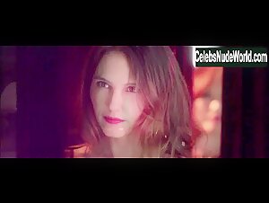 Virginie Ledoyen in Enrages (2015) 16
