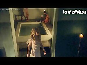 Viva Bianca Costume , Blonde in Spartacus: Vengeance (series) (2010) 1