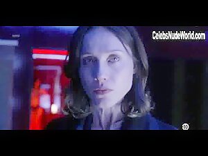 Yuliya Mayarchuk in La porta rossa (series) (2017) 11