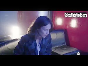 Yuliya Mayarchuk in La porta rossa (series) (2017) 8