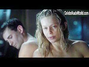 Yuliya Peresild in Kholodnoe tango (2017) 10