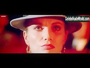Zora Kerova in Lo squartatore di New York (1982) 11