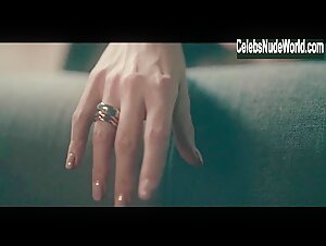 MAITE PERRONI NUDE SEX IN DARK DESIRE AKA OSCURO DESEO [S01E02] 15