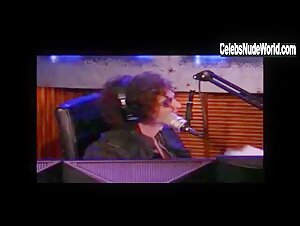 Beth Stern Sexts a underwear photo to Howard Stern 4