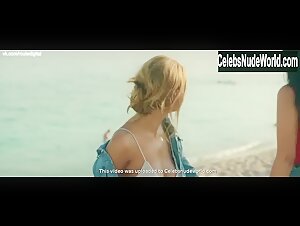 Zahia Dehar Nude Sex Scenes in an Easy Girl (2019) 14