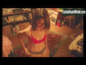 Natalia Dyer Underwear in Mountain Rest 18