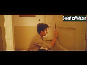 Kristyna Matolinova in Bobri v plamenech (short) (2019) 5