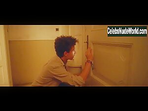 Kristyna Matolinova in Bobri v plamenech (short) (2019) 9