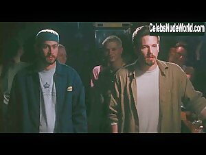 Joey Lauren Adams in Chasing Amy (1997) 4