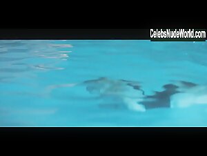 Pihla Viitala, Sofia Pekkari in Cold Courage (2020) s01e01 3
