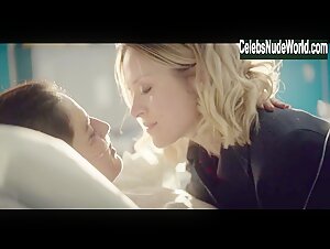 Zoe Tapper, Jana Perez in The One (2021) s01e05 2