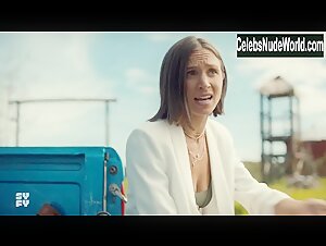 Melanie Scrofano in Wynonna Earp (2016-) s04e07 15