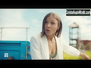 Melanie Scrofano in Wynonna Earp (2016-) s04e07 18