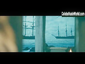 Mia Tomlinson in The Lost Pirate Kingdom (2021-) s01e03 14
