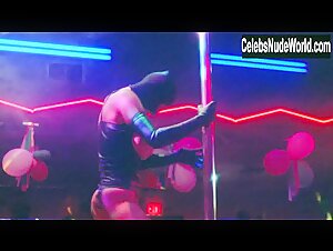 Julie K. Smith Poledance , Fetish in Day of the Warrior (1996) 3