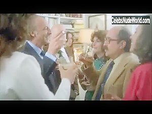 nude scenes from La mujer del juez (1984) 11
