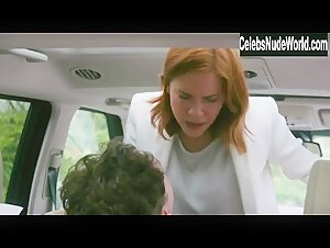 Nude scenes from Workin' Moms (2018) s02 9
