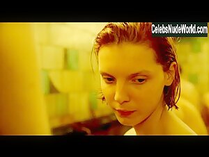 Beanpole (2019) - Best Scenes compilation 2