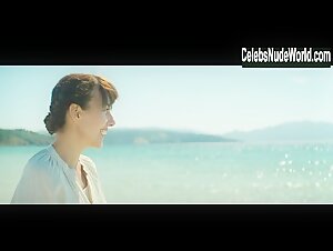 Kissing , Brunette In 3 Caminos (2021) s01 Best Scenes 17
