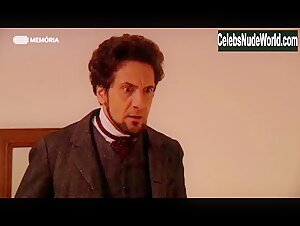 Sofia Alves bed , nude scene in O Conde de Abrahnos (2000) 20