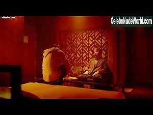 Alexandra Daddario Hot , Explicit In Love Hotels 16