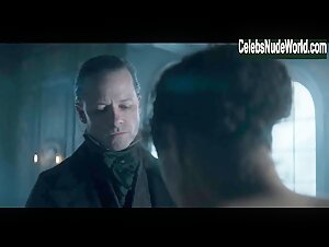 Perfect Butt , Dressing In A Christmas Carol (2019) 12