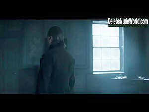 Perfect Butt , Dressing In A Christmas Carol (2019) 17