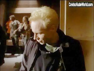 Kiara Hunter in Sleeping Dogs (1997) 2