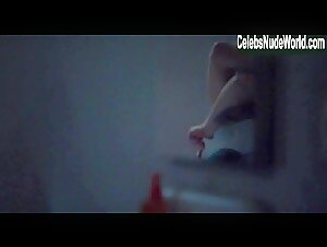 Aisha Hinds, Abby Brammell underwear, Sexy scene in 9-1-1 (2018-2022) 10
