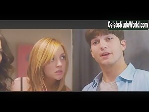 Vedette Lim, Abby Elliott Sexxy,underclothing scene in No Strings Attached (2011) 9