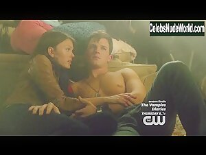 Aimee Teegarden Sexy,underclothing scene in Star-Crossed (2014) 2