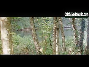 Aitana Sánchez-Gijón, Virginie Ledoyen breasts, bush scene in The Backwoods (2006) 10