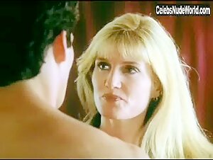 Alexa Jago Explicit , Blonde In Doomsdayer (1999) 8