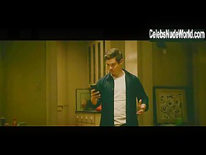 Alexandra Shipp breasts, underwear scene in Jexi (2019) 3