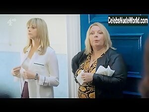 Alexandra Roach Attractive,underclothing scene in No Offence (2015-2018) 1
