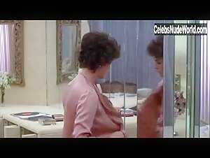 Ali MacGraw Nude, breasts scene in Just Tell Me What You Want (1980) 10