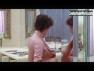 Ali MacGraw Nude, breasts scene in Just Tell Me What You Want (1980) 9